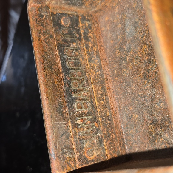 2 PIECES OF JAN BARBOGLIO METAL CRAFTS PLATE AND BOX - Picture 10 of 11